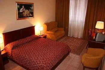 Hotel Certosa 3*